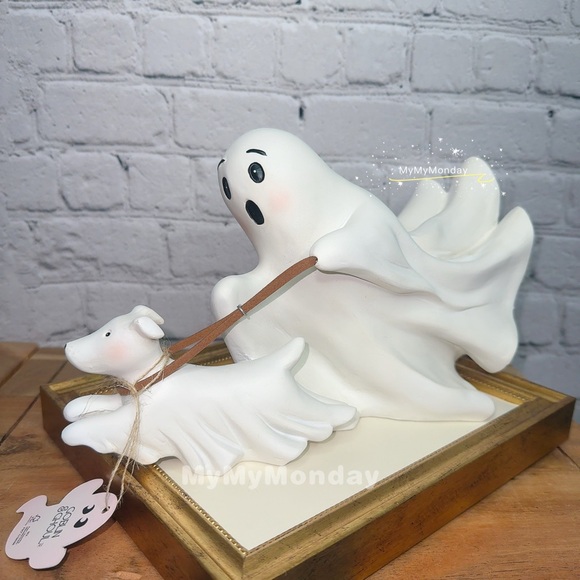 Halloween Goblin & Ghoul Flying Ghost Walking Dog - Picture 3 of 7